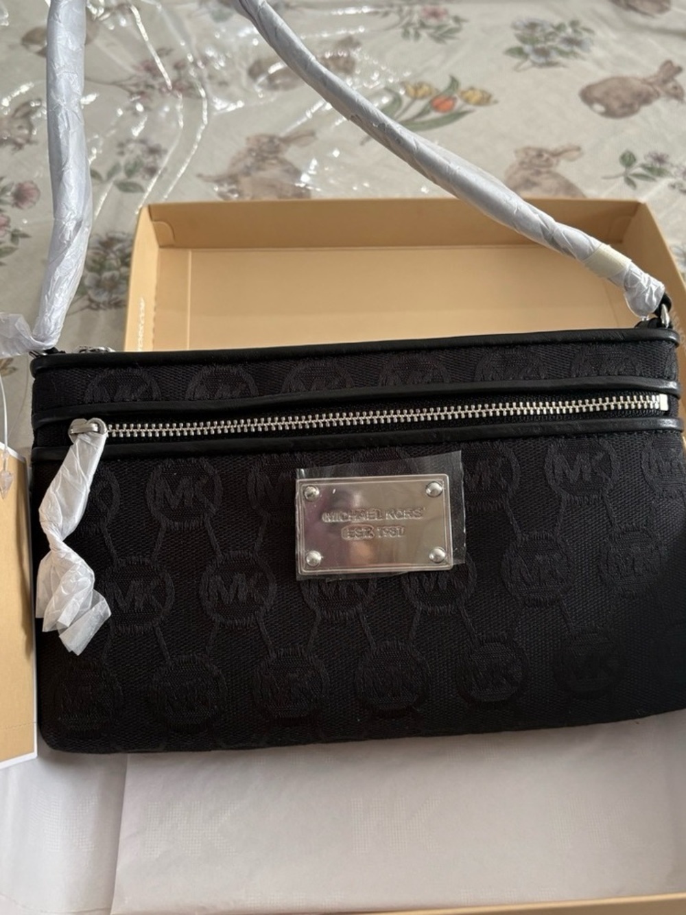 Michael Kors Jet Set Monogram Jacquard Large Wristlet with Box NWT
